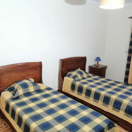 Casa Golfinho Apartment *